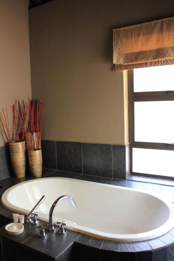 Bass Lake Country Lodge Pretoria-Noord Buitenkant foto