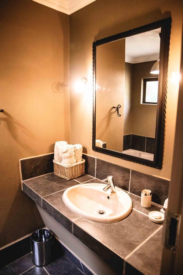 Bass Lake Country Lodge Pretoria-Noord Buitenkant foto